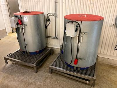 Overview picture of barrel heater (2x)